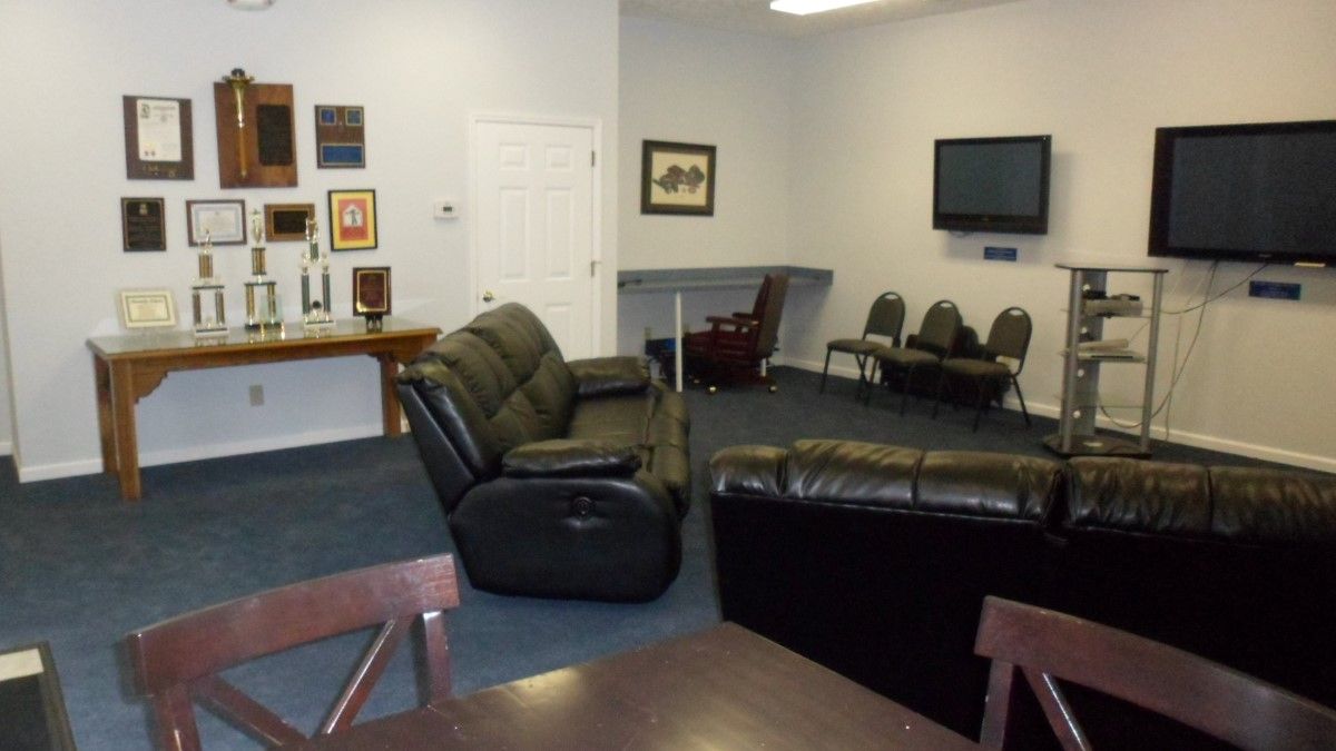 633 Chamberlin Avenue, Frankfort, KY 40601